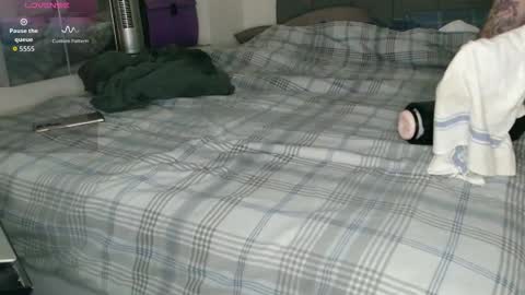 showofjay online show from January 10, 8:32 pm