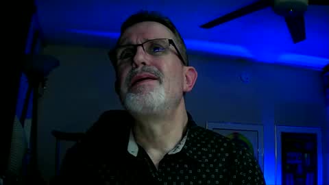 shrewtamer online show from February 11, 3:18 am