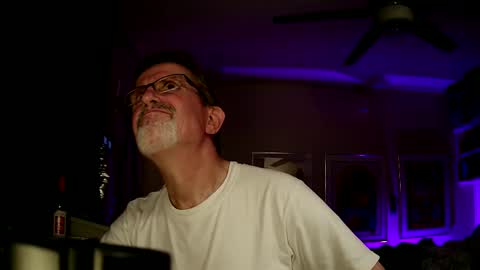 shrewtamer online show from October 1, 2:06 am