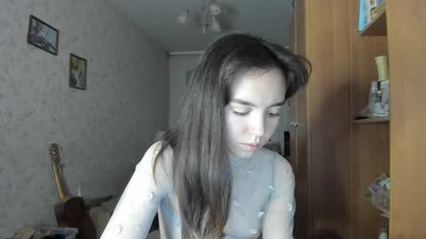 Snapshot of shtuchka2000 chatting on December 2, 10:05 pm shtuchka2000 online show from December 2, 10:05 pm