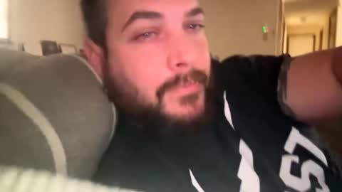 YeahBoi420 online show from December 17, 6:58 pm