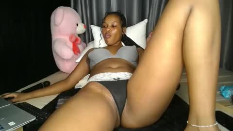 Snapshot of shugacubee chatting on February 8, 2:58 am EVA online show from February 8, 2:58 am