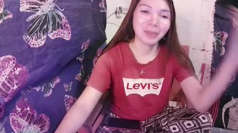 Snapshot of shujine683081 chatting on January 16, 6:03 am juss online show from January 16, 6:03 am