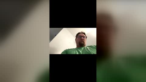 shweatyballs28 online show from February 14, 7:54 pm