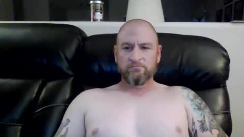 Snapshot of shwmeyours chatting on November 8, 12:44 am shwmeyours online show from November 8, 12:44 am