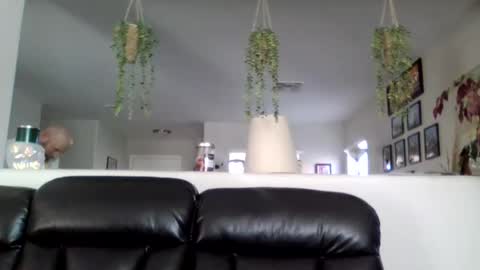 Snapshot of shwmeyours chatting on November 8, 6:29 pm shwmeyours online show from November 8, 6:29 pm
