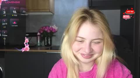 Molly online show from February 18, 9:22 pm