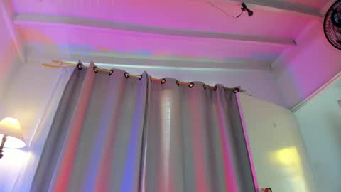 Snapshot of shy_booty18 chatting on October 20, 9:48 pm Katya online show from October 20, 9:48 pm