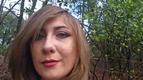 Snapshot of shy_college_girl chatting on December 29, 10:25 pm Aurora Wolfe  Shy College Girl  Top 16 of all OF Creators online show from December 29, 10:25 pm
