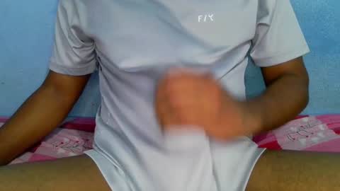 shyeyes online show from December 3, 8:16 am