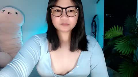 shy_girl09 online show from October 21, 11:27 pm