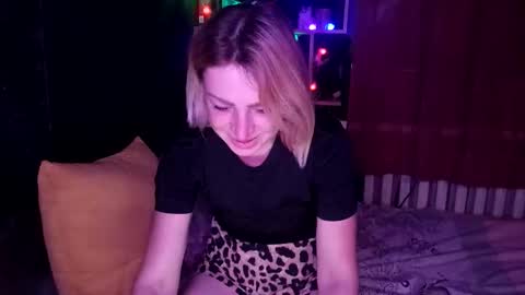 shy_girl80 online show from November 2, 10:12 pm