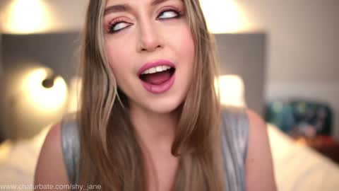 Snapshot of shy_jane chatting on December 5, 3:17 pm Jane online show from December 5, 3:17 pm