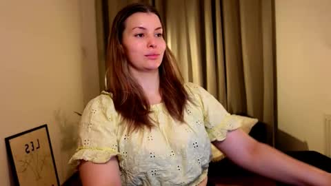 Snapshot of shy_nerd_babyy chatting on January 30, 8:32 am shy_nerd_babyy online show from January 30, 8:32 am