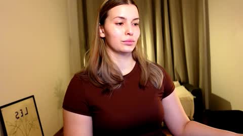 Snapshot of shy_nerd_babyy chatting on February 23, 7:22 am shy_nerd_babyy online show from February 23, 7:22 am