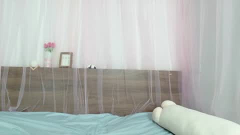 shy_pink_doll online show from July 12, 3:14 pm
