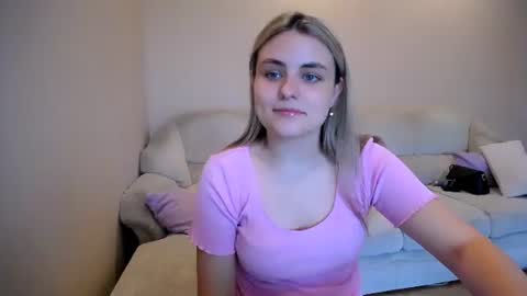 shy_sabrina_ online show from July 11, 1:03 pm
