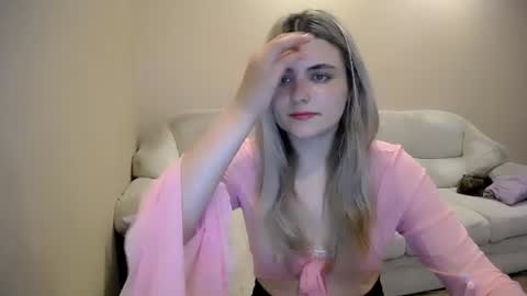 shy_sabrina_ online show from August 8, 2:30 pm
