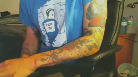 shyboyhugecum2020 online show from November 4, 3:49 am