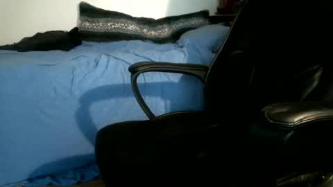 shyboyhugecum2020 online show from June 8, 2:34 am