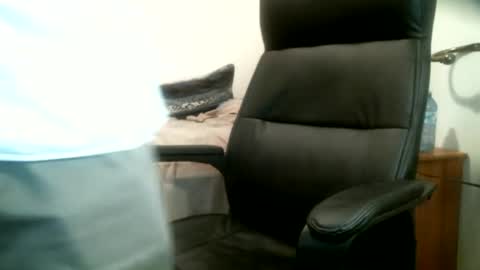 shyboyhugecum2020 online show from June 30, 3:29 am