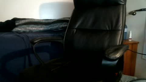 shyboyhugecum2020 online show from July 14, 1:41 am