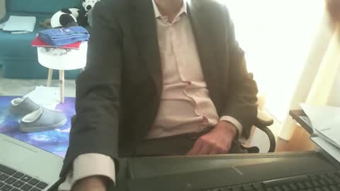 Snapshot of shyfrenchcock chatting on March 3, 7:32 am shyfrenchcock online show from March 3, 7:32 am