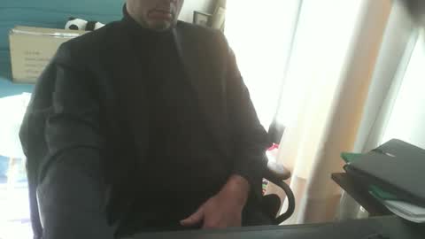 Snapshot of shyfrenchcock chatting on January 7, 9:56 am shyfrenchcock online show from January 7, 9:56 am