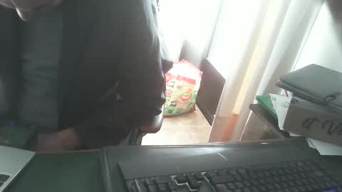 Snapshot of shyfrenchcock chatting on January 12, 9:47 am shyfrenchcock online show from January 12, 9:47 am