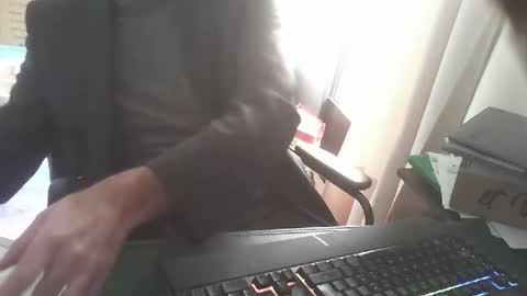 Snapshot of shyfrenchcock chatting on January 13, 1:27 pm shyfrenchcock online show from January 13, 1:27 pm