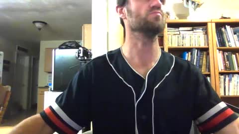 Snapshot of shyguy9387 chatting on January 19, 4:33 am shyguy9387 online show from January 19, 4:33 am