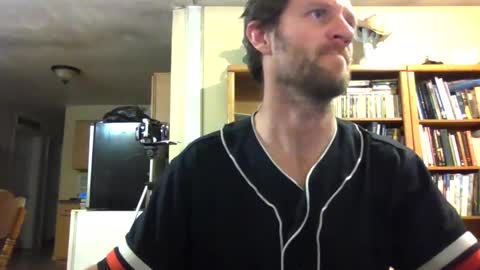 Snapshot of shyguy9387 chatting on February 24, 3:33 am shyguy9387 online show from February 24, 3:33 am