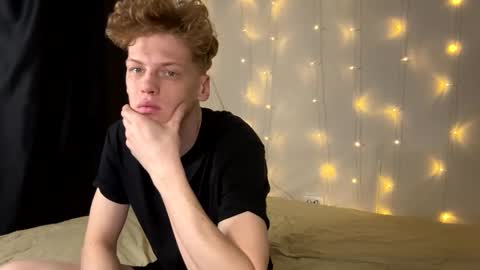 Snapshot of shyredstar chatting on January 9, 7:21 am Tom and Betty online show from January 9, 7:21 am