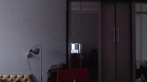 Snapshot of shyredstar chatting on January 31, 11:24 am Tom and Betty online show from January 31, 11:24 am