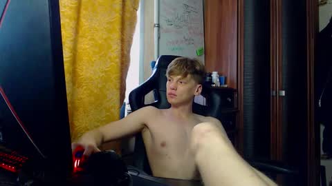 Tom and Betty online show from February 26, 4:22 am