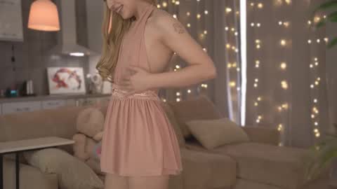 Aurora online show from March 11, 11:44 am