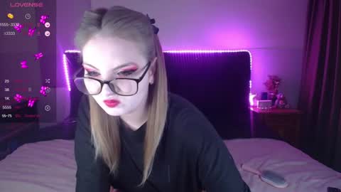 shysweetrish online show from June 9, 12:00 am