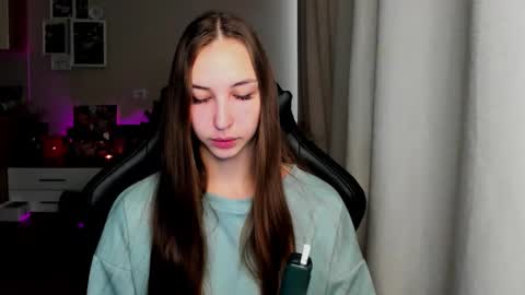 SIA online show from September 17, 2:02 am