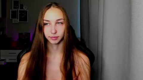 SIA online show from June 30, 3:18 am