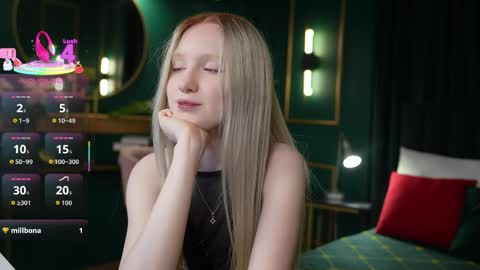 Sia online show from April 27, 5:44 pm