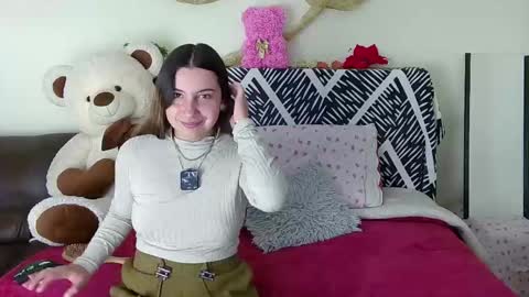 Snapshot of sia_jones chatting on May 28, 8:11 am Sia online show from May 28, 8:11 am