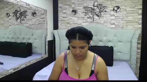 Snapshot of siacavad_sex chatting on September 22, 12:29 pm Alicia online show from September 22, 12:29 pm