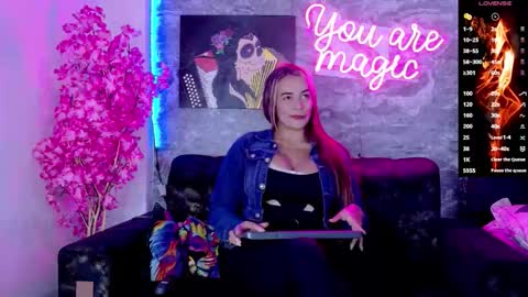 siamarlin online show from October 15, 8:53 pm