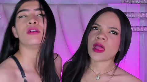 Siara and Zoe tattoo online show from May 7, 11:43 pm