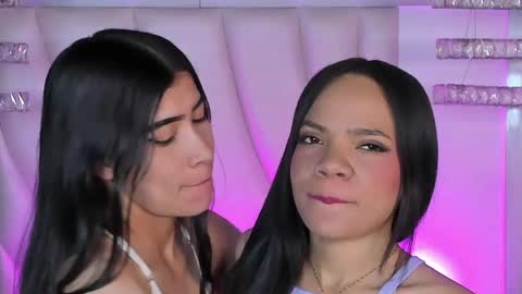 Siara and Zoe tattoo online show from May 26, 11:34 pm