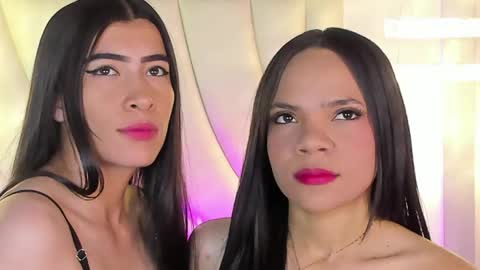 Siara and Zoe tattoo online show from June 2, 10:34 pm