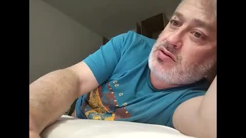 Snapshot of sibemolx chatting on May 20, 12:06 am sibemolx online show from May 20, 12:06 am