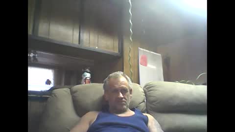 Snapshot of sickone6669947170 chatting on December 22, 9:45 pm Bill online show from December 22, 9:45 pm