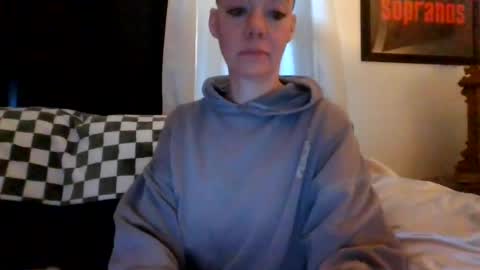 Snapshot of sidneyraee chatting on July 13, 11:29 pm Mrs. St. Patrickk online show from July 13, 11:29 pm