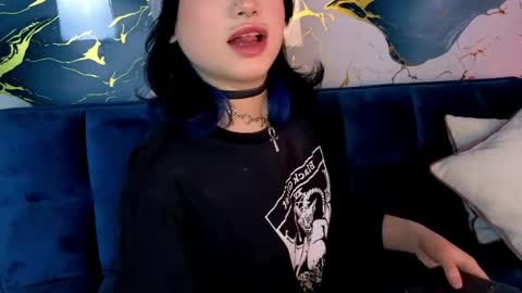 Snapshot of sienna_desiree chatting on May 11, 2:45 pm Sienna Desieree online show from May 11, 2:45 pm
